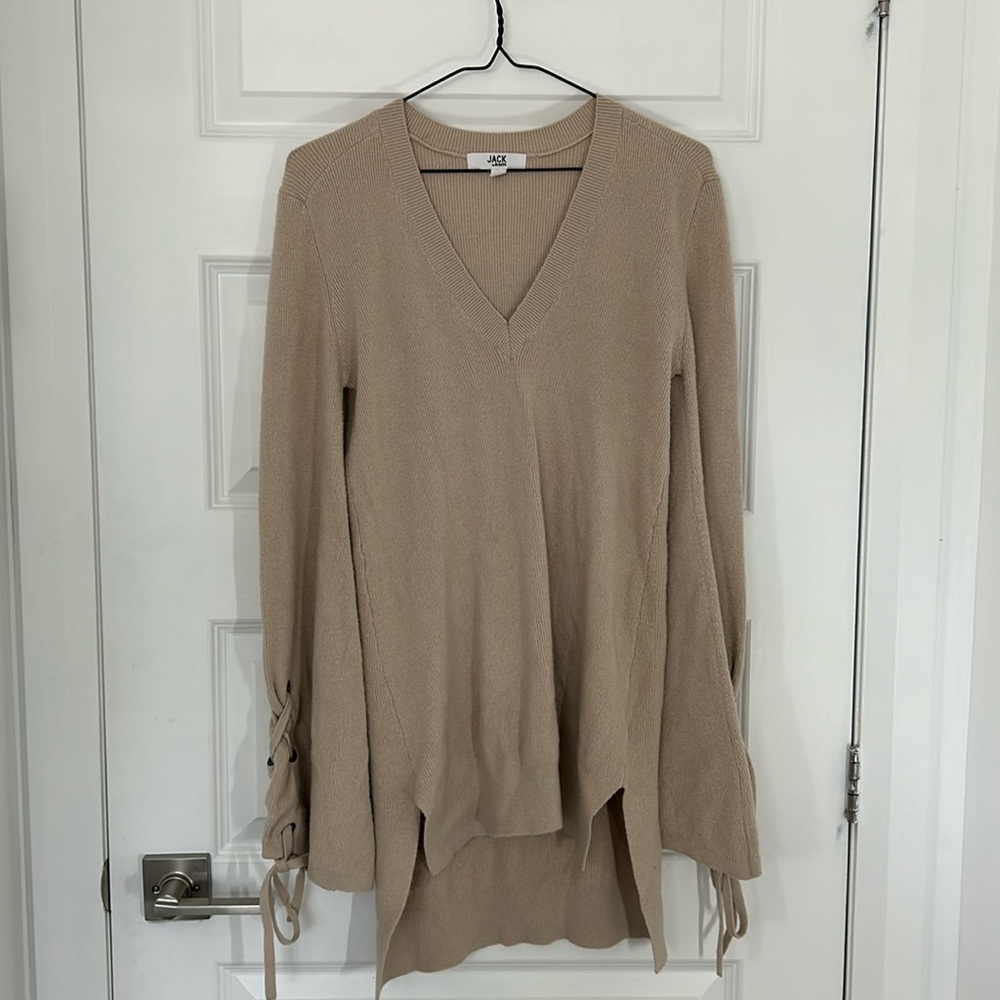 JACK BY BB DAKOTA - Tunic sweater beige neutral bell sleeves size small high low